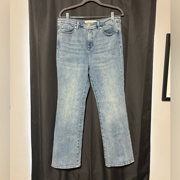 Soft Surroundings Denim - Soft Surroundings Ultimate Denim Straight Leg Jeans Women’s Size 14P Light Wash